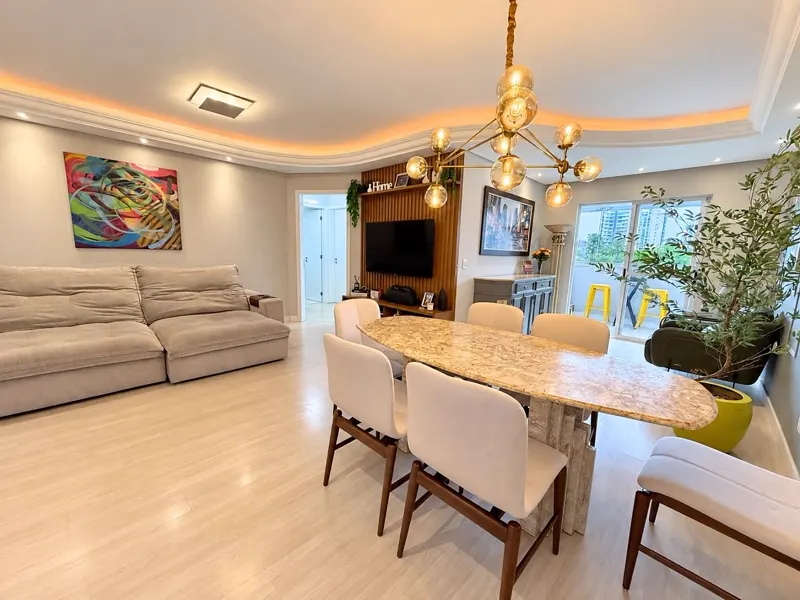 Apartamento no bairro Anita Garibaldi, em Joinville